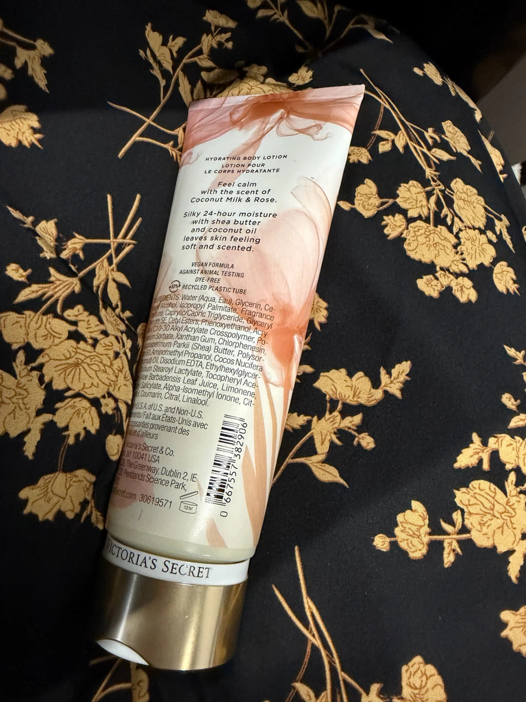 Victoria's Secret Coconut Milk & Rose Hydrating Body Lotion - photo 3