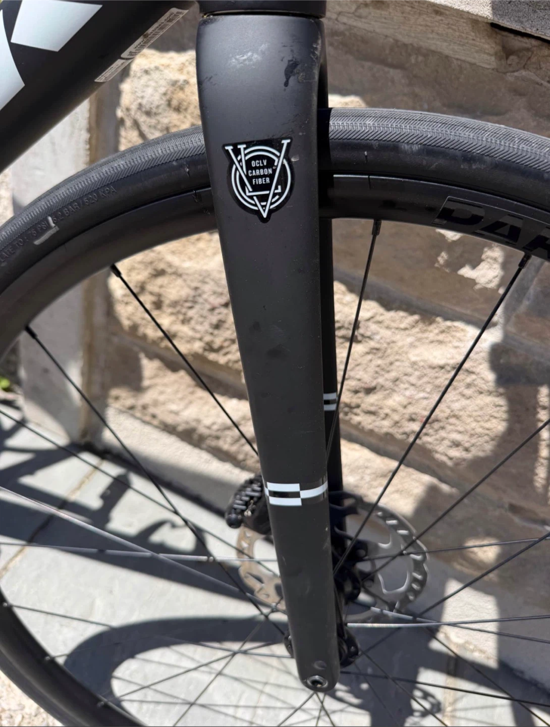 Trek Domane Carbon Road Bike- Zipp Aero Bars- 58cm - photo 5