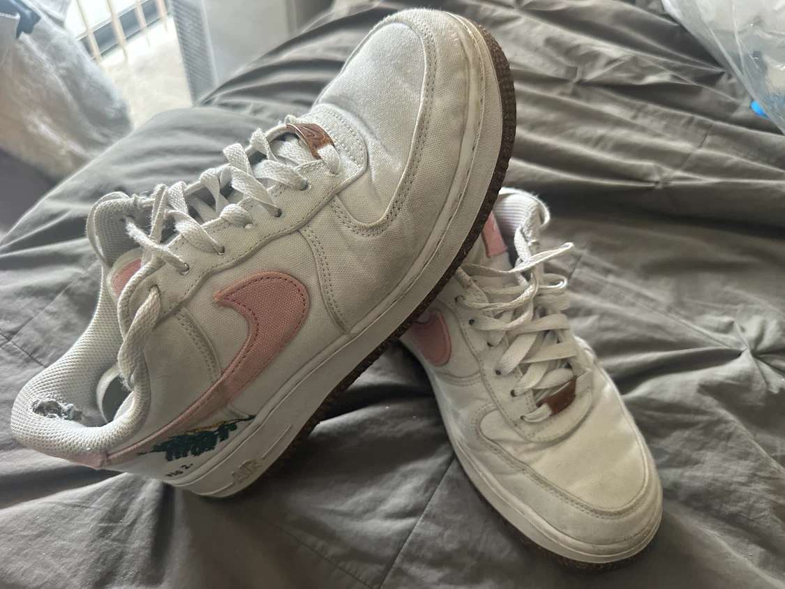 Nike Air Force 1 White Pink Floral Sneakers