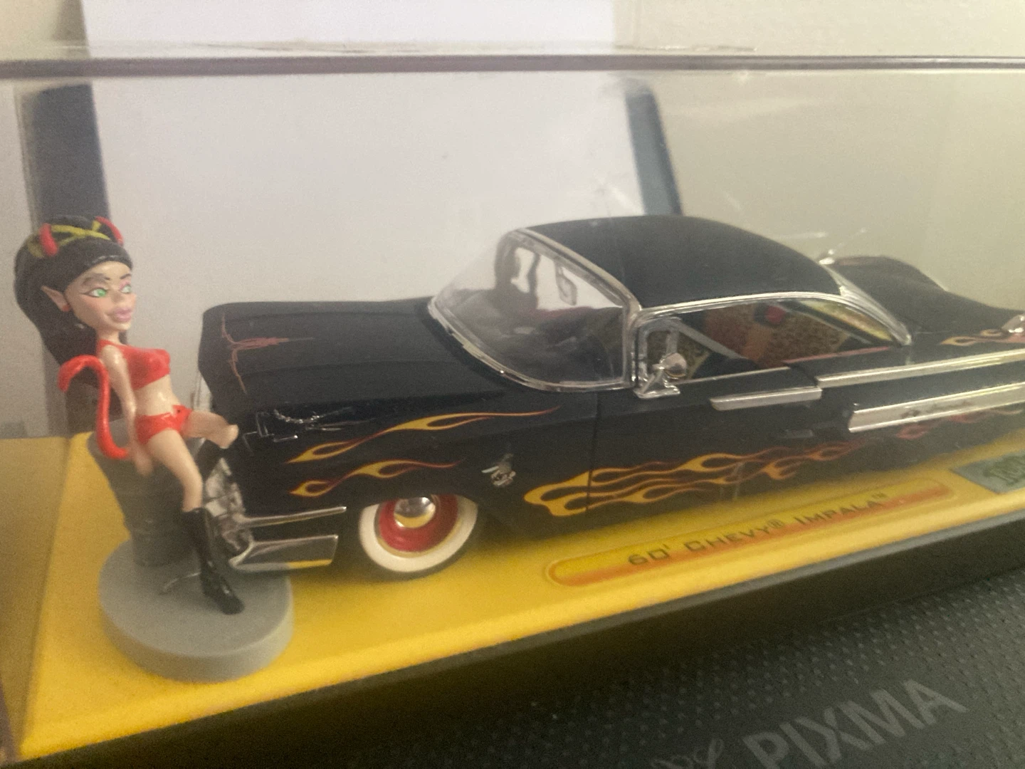 Die cast 1:24 scale Jada Toys 1960 Chevrolet Impala Road Rats - photo 3