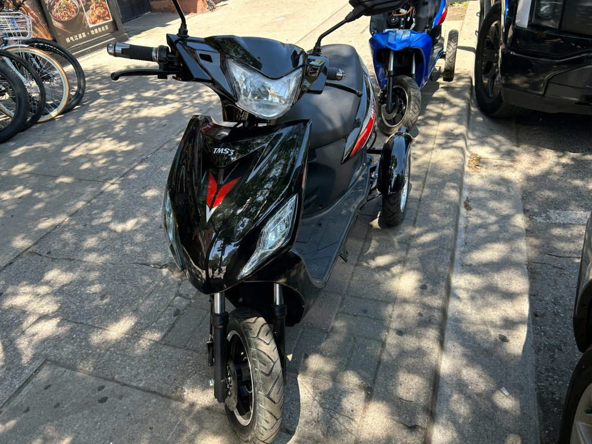 Brand new TMS3 Electric Scooter - photo 2