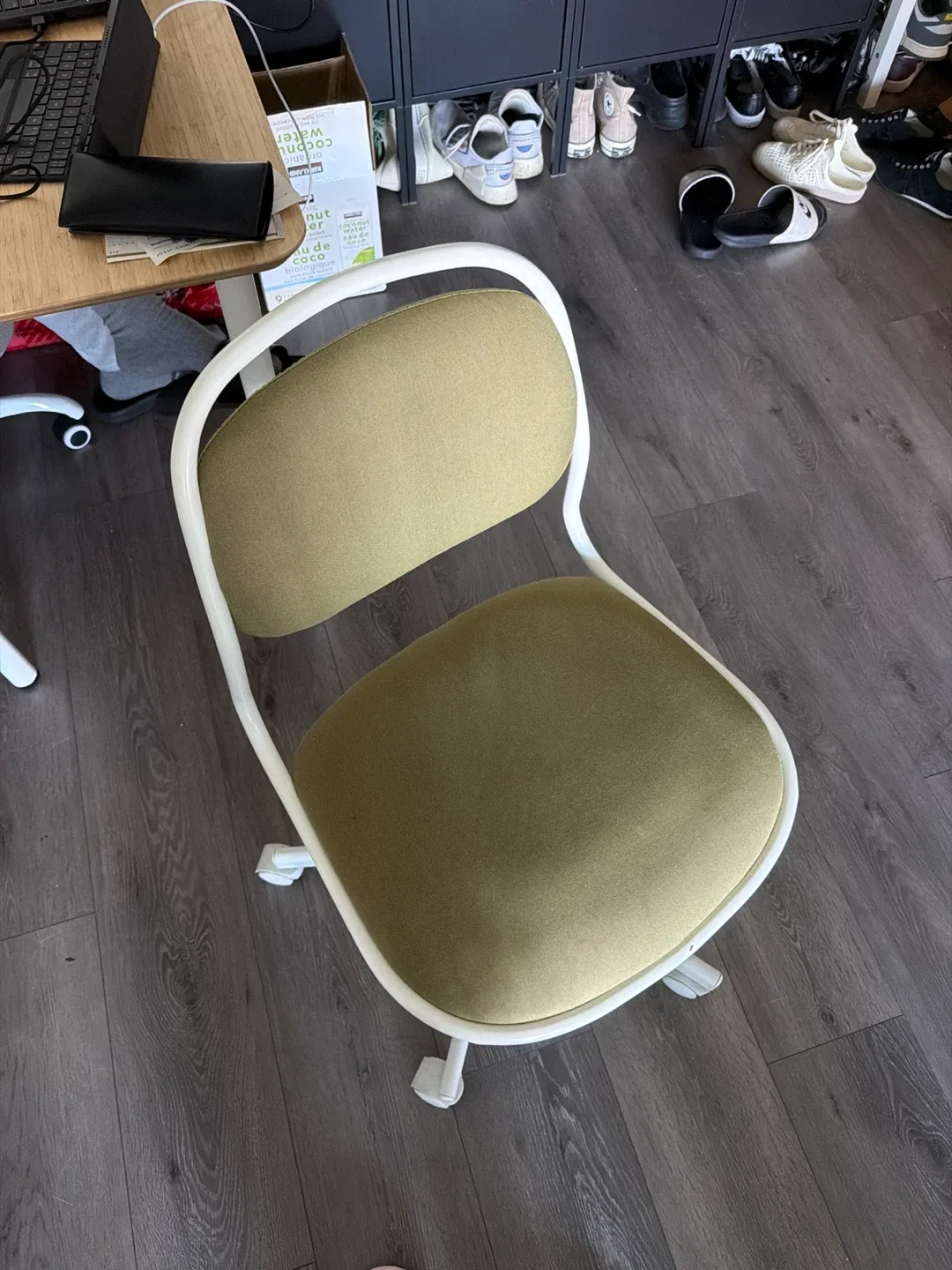 Modern Office Chair with Wheels
