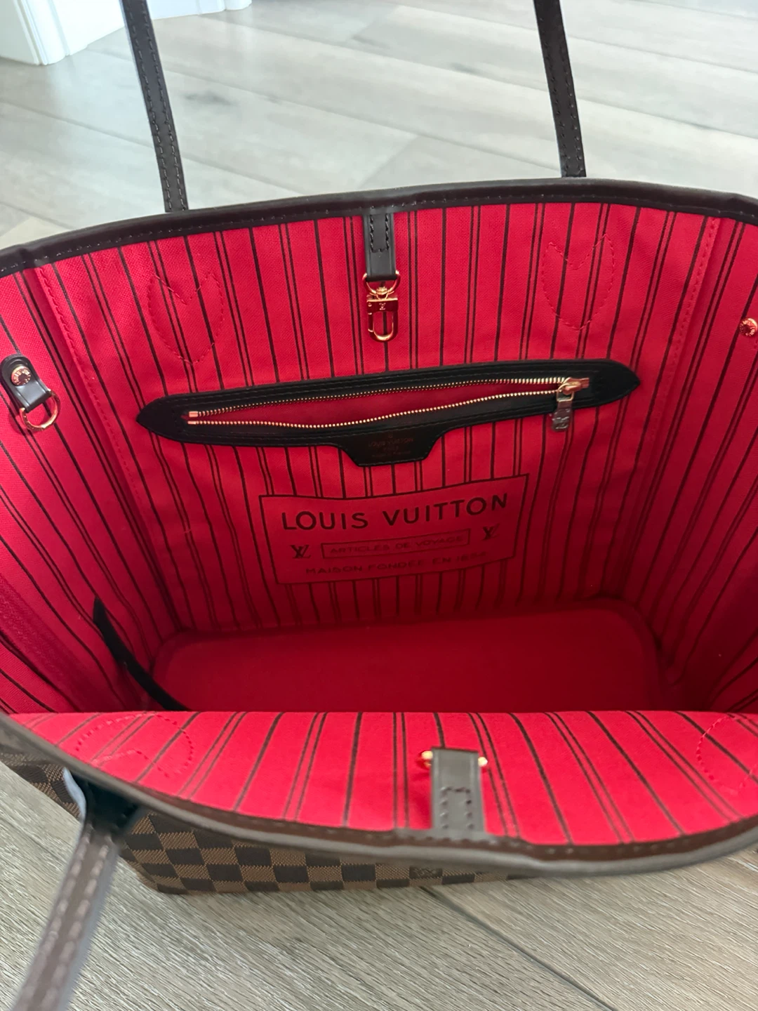 Designer Inspired Brown Checkered Tote + Red Organizer - photo 4