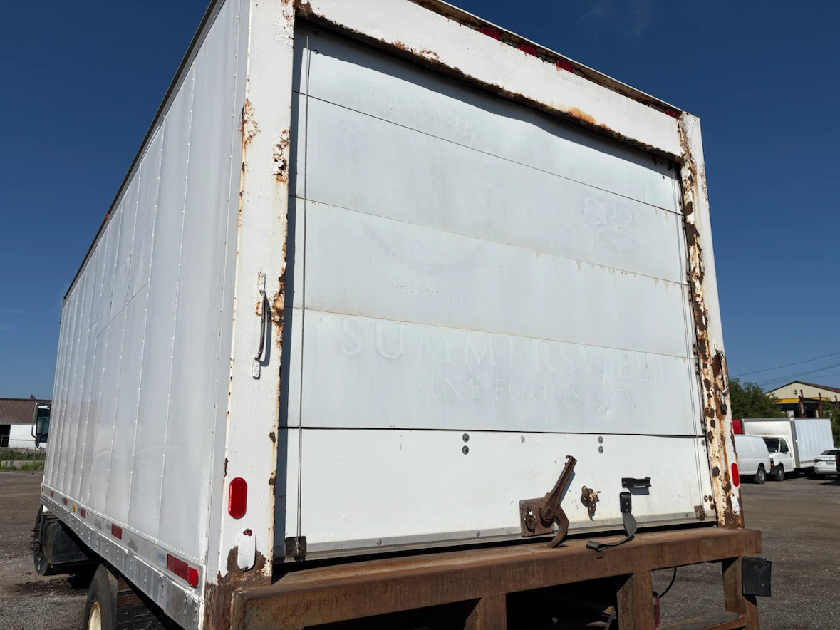 GMC TopKick Refrigerator Truck - photo 3