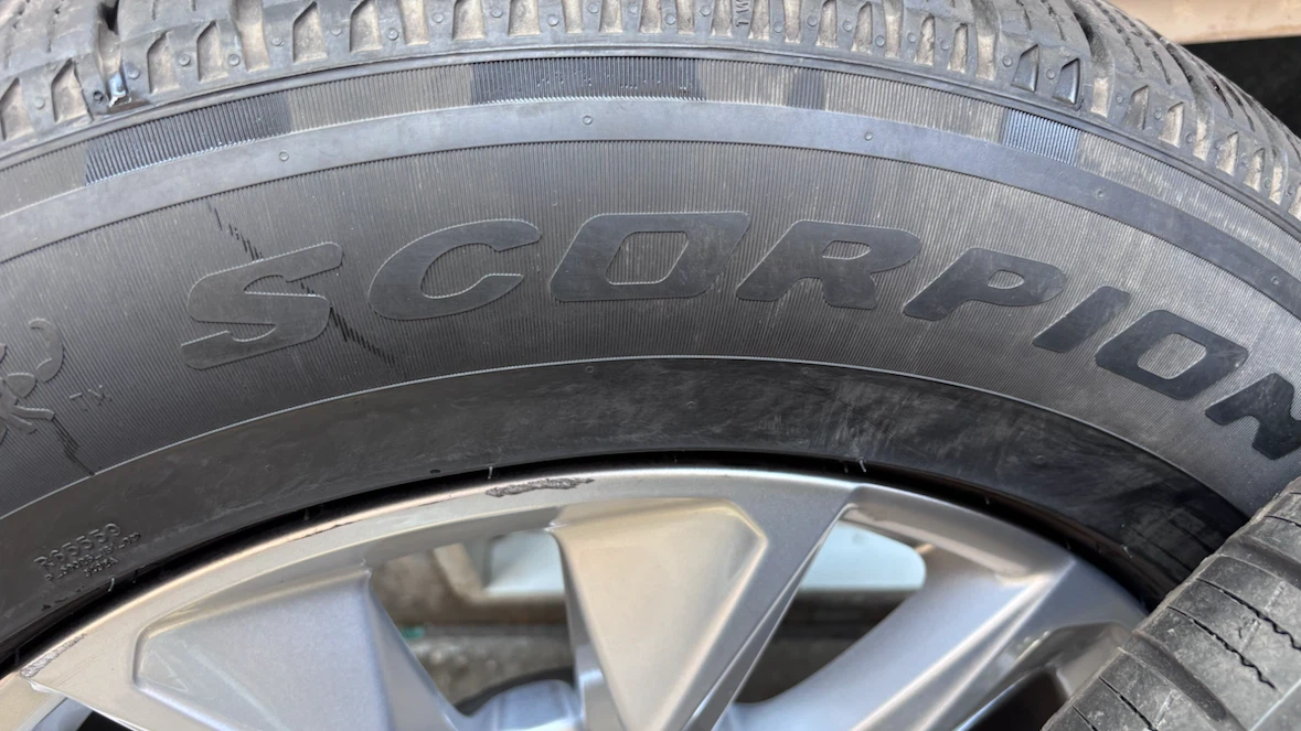 275 60R20 PIRELLI SCORPION ALL SEASON TYRES ON CHEVYSILVERADO - photo 5