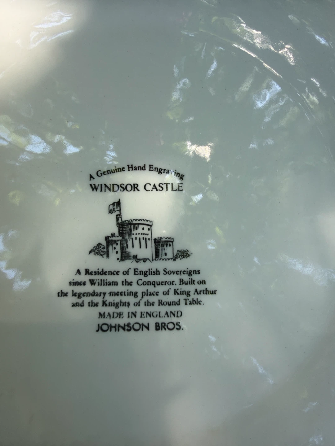 Johnson Bros. Windsor Blue & White Castle Plate - photo 3