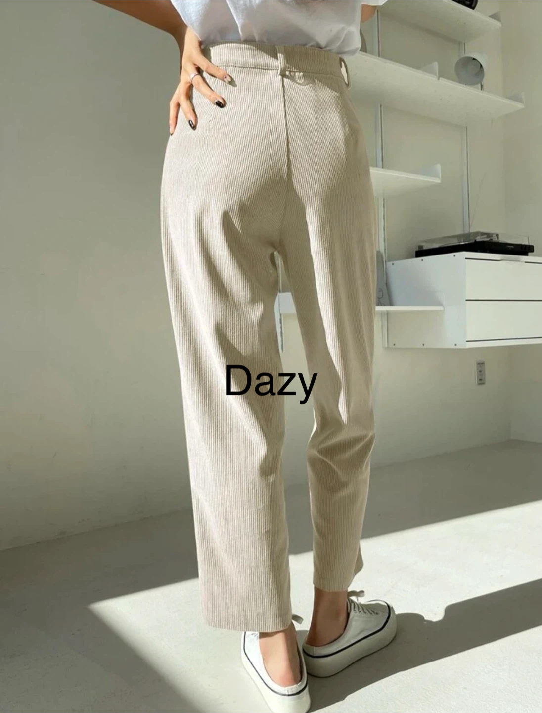 Dazy Corduroy Pants Beige