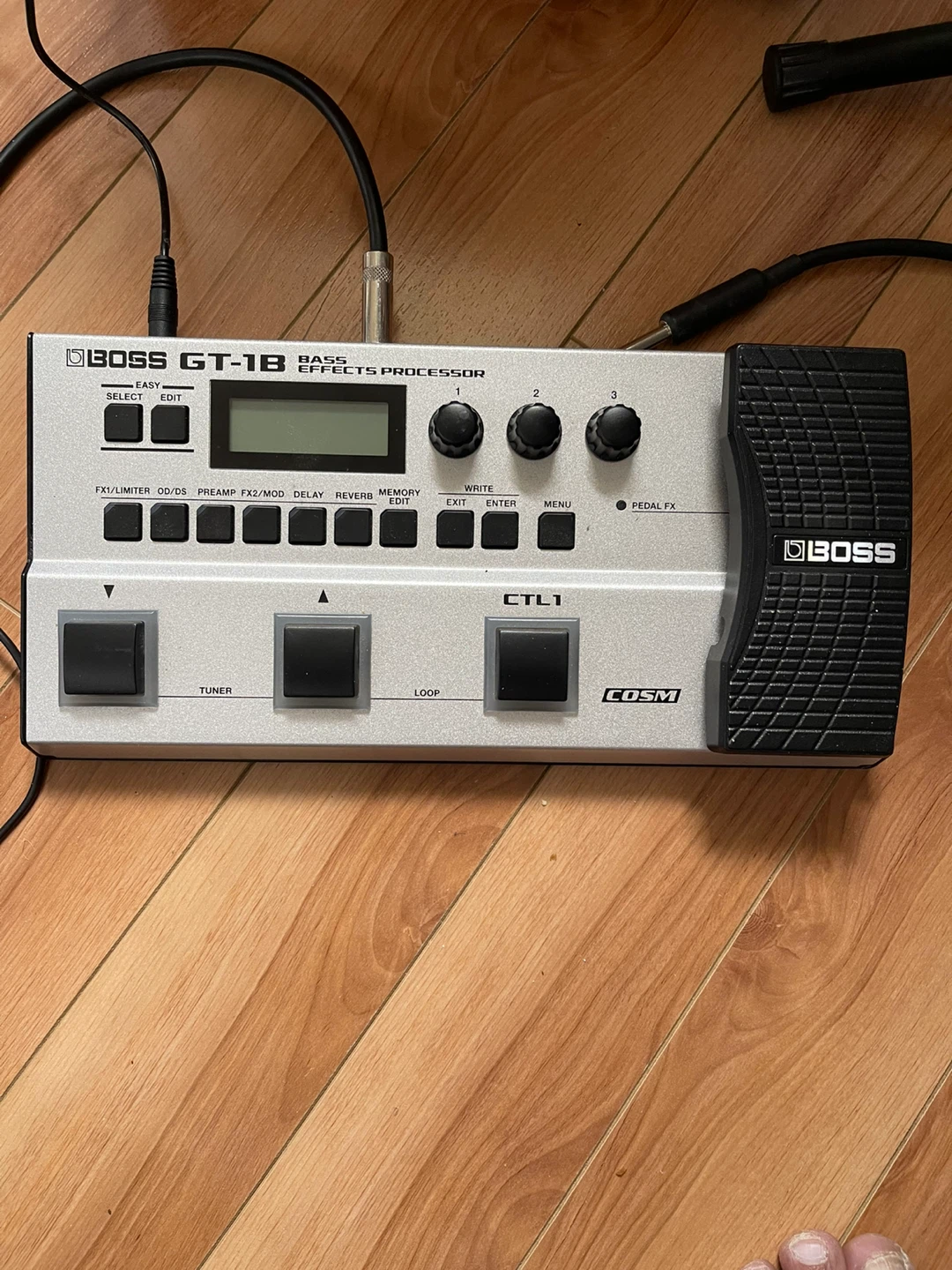 BOSS GT-1B Bass Effects Processor - photo 3