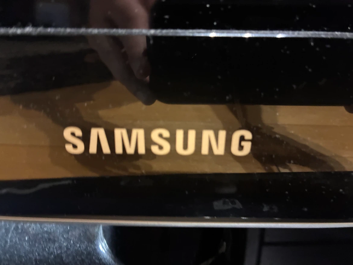 Samsung Flat Screen TV 42inch