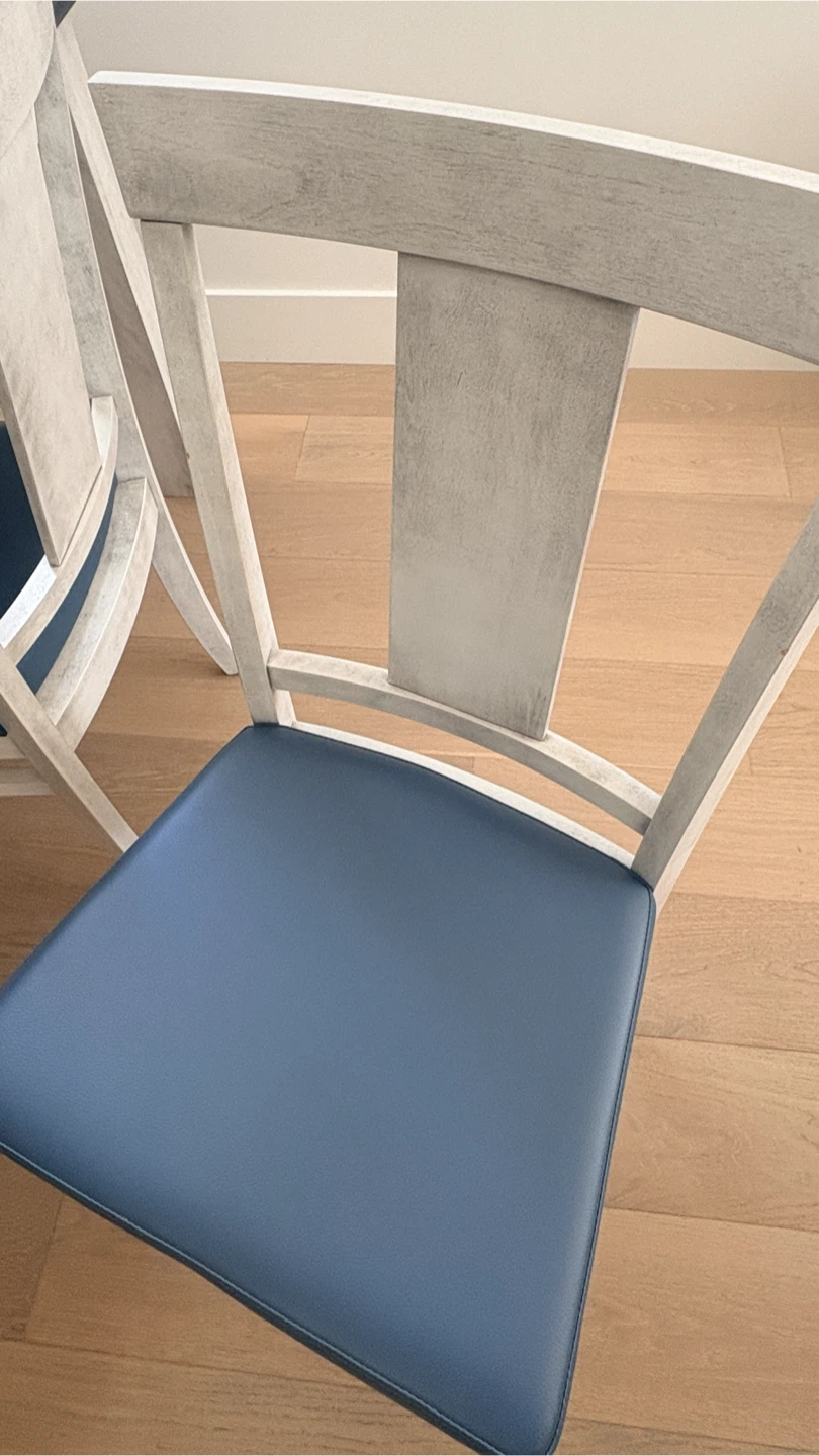 [Like New] Blue and White Extendable Dinning Table and Chairs - photo 3