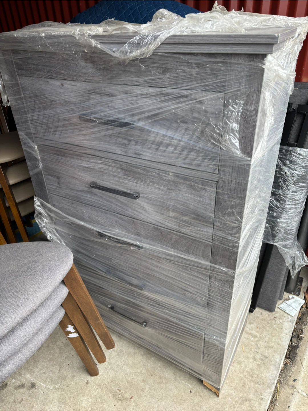 New and ready Grey 5-Drawer Dresser
