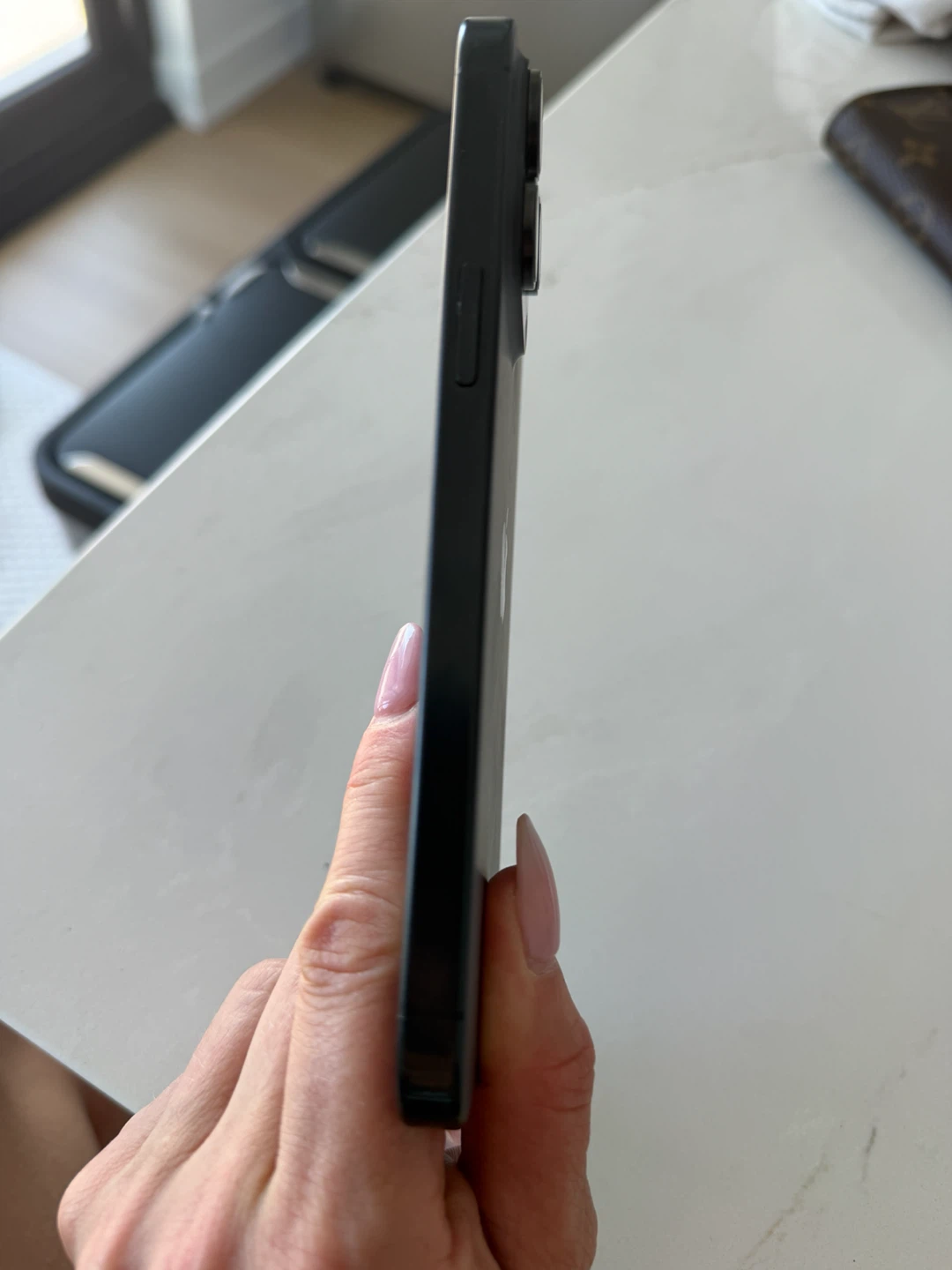 Apple iPhone 15 Pro Max - photo 5