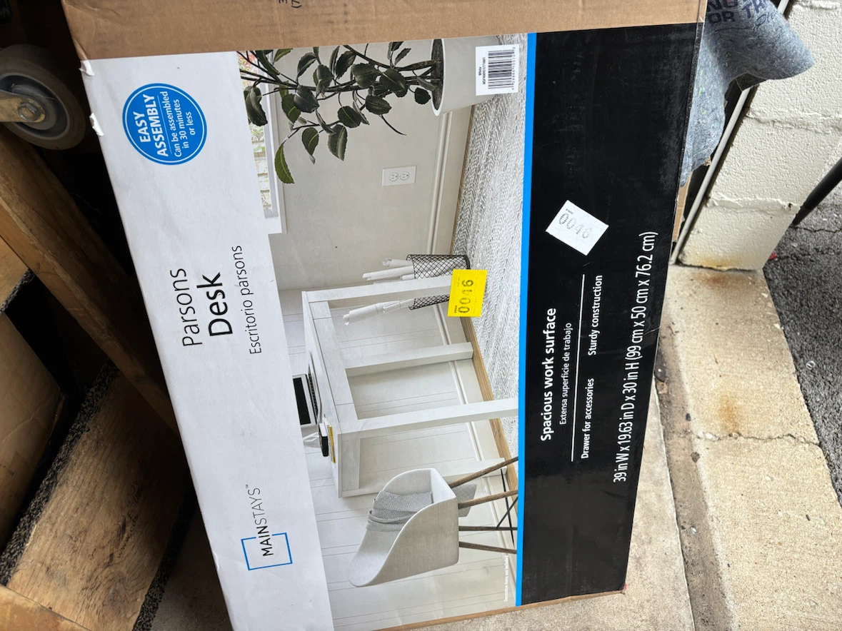 Mainstays Parsons Desk White new in box