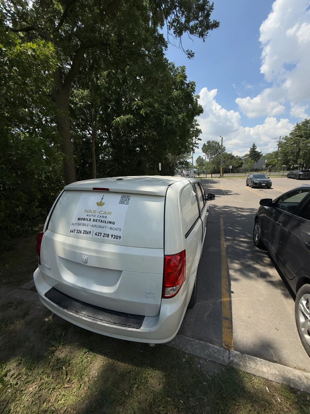 Dodge Grand Caravan Van - photo 4