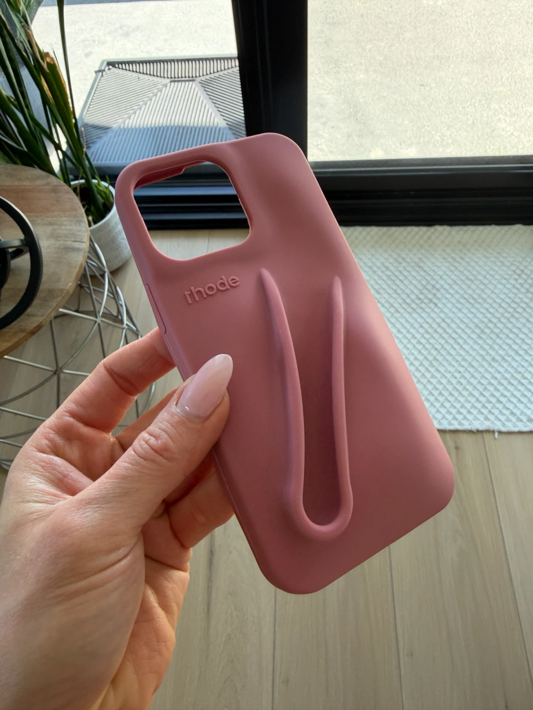 Rhode Phone Lip Case - Mauve