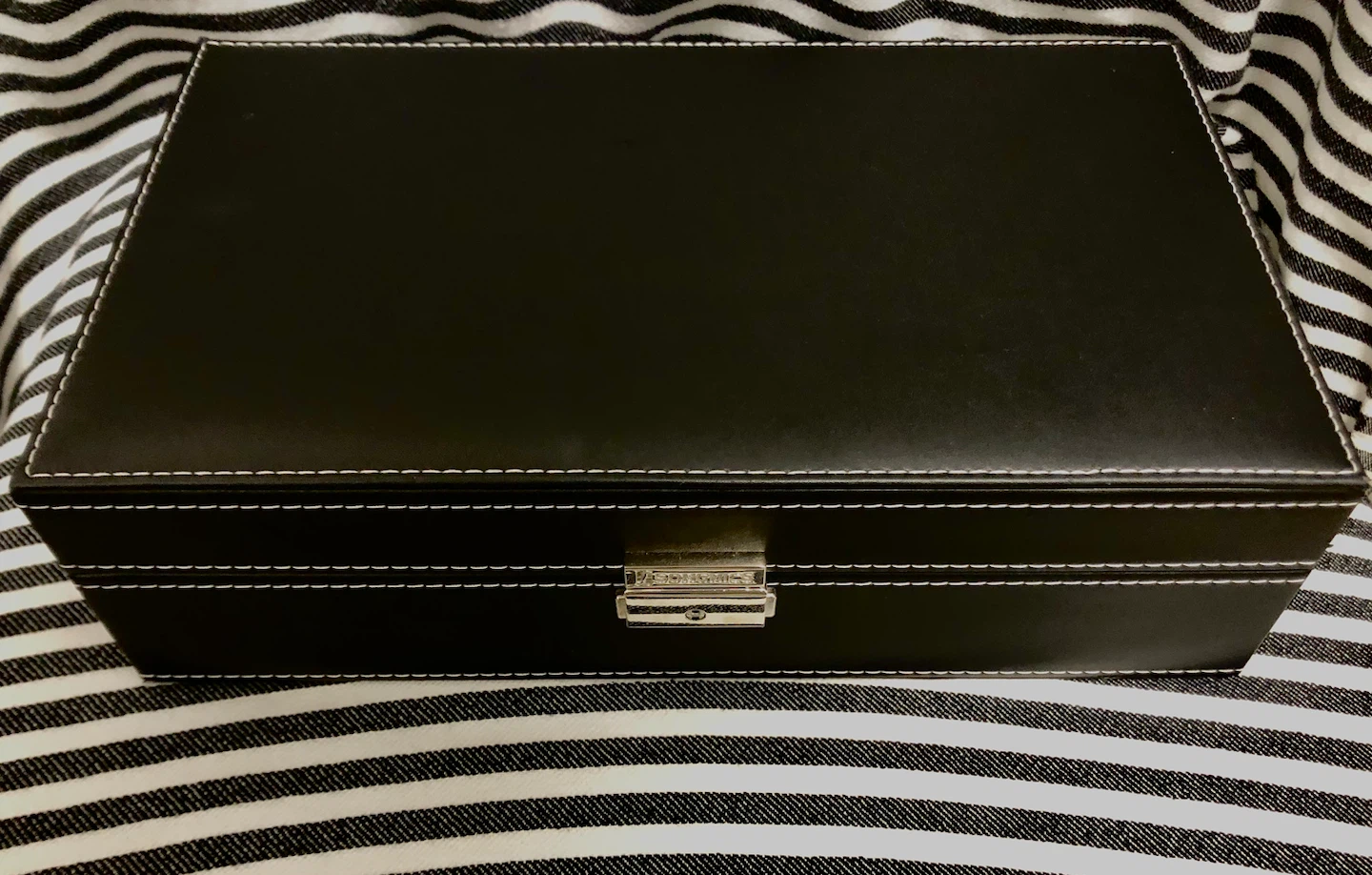 Lockable Jewelry Box - photo 2