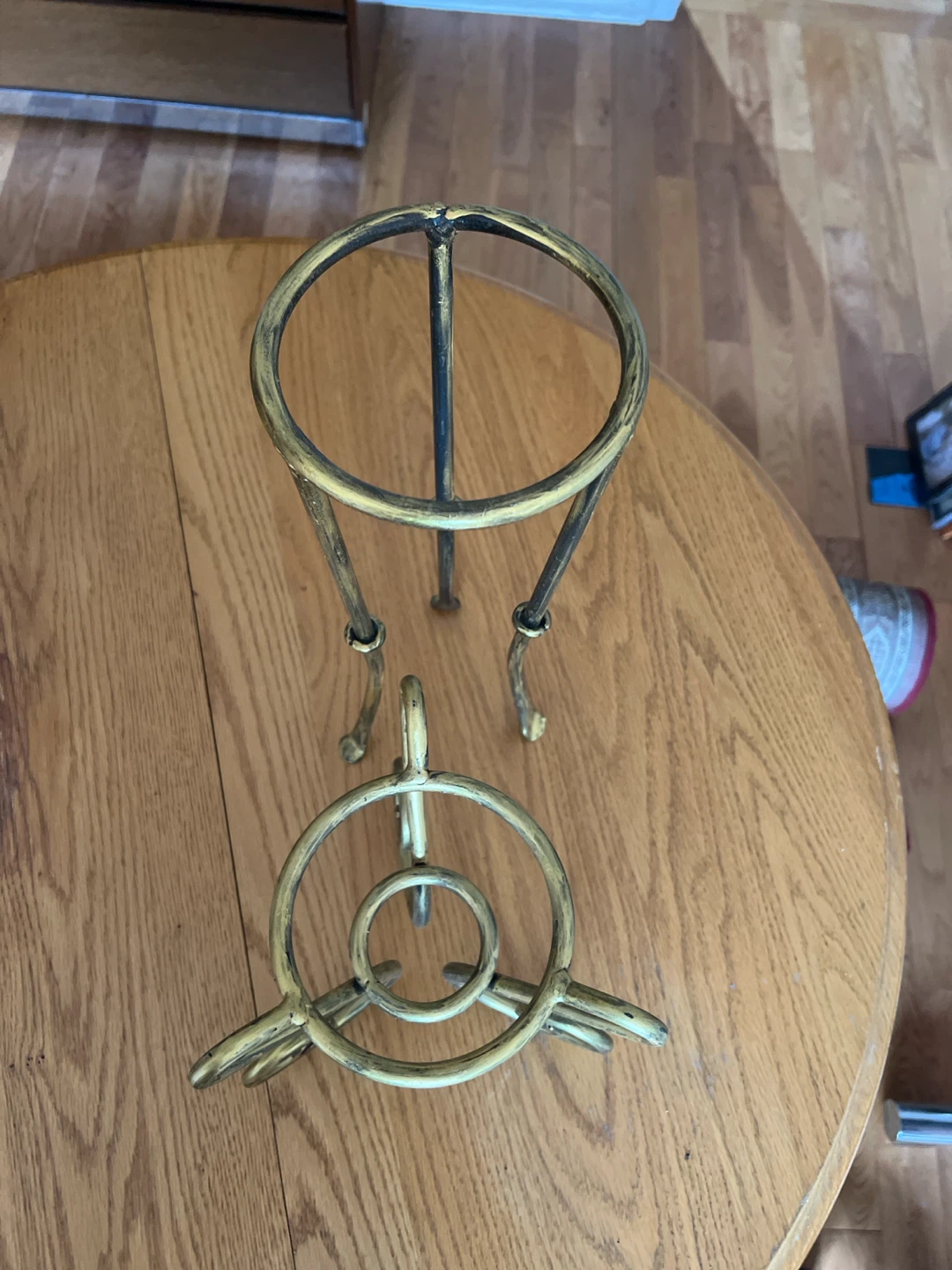 Gold Metal Plant Stand both $8 - photo 2
