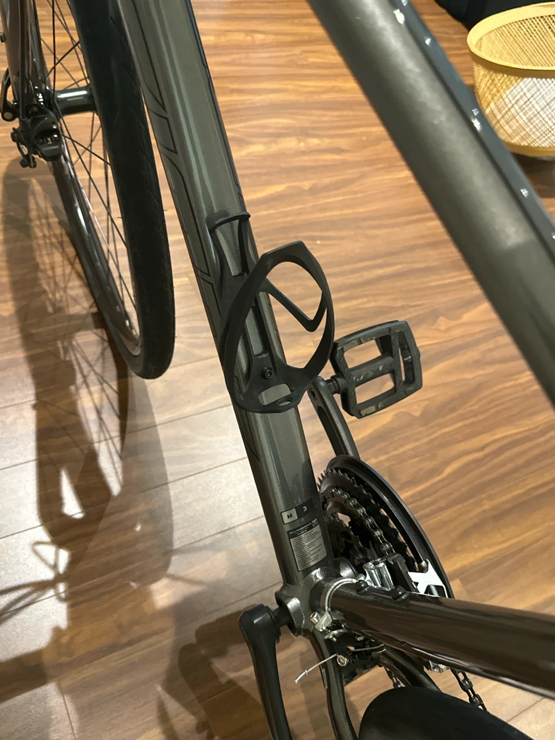 Giant Escape 3 Disc Hybrid Bike - photo 3