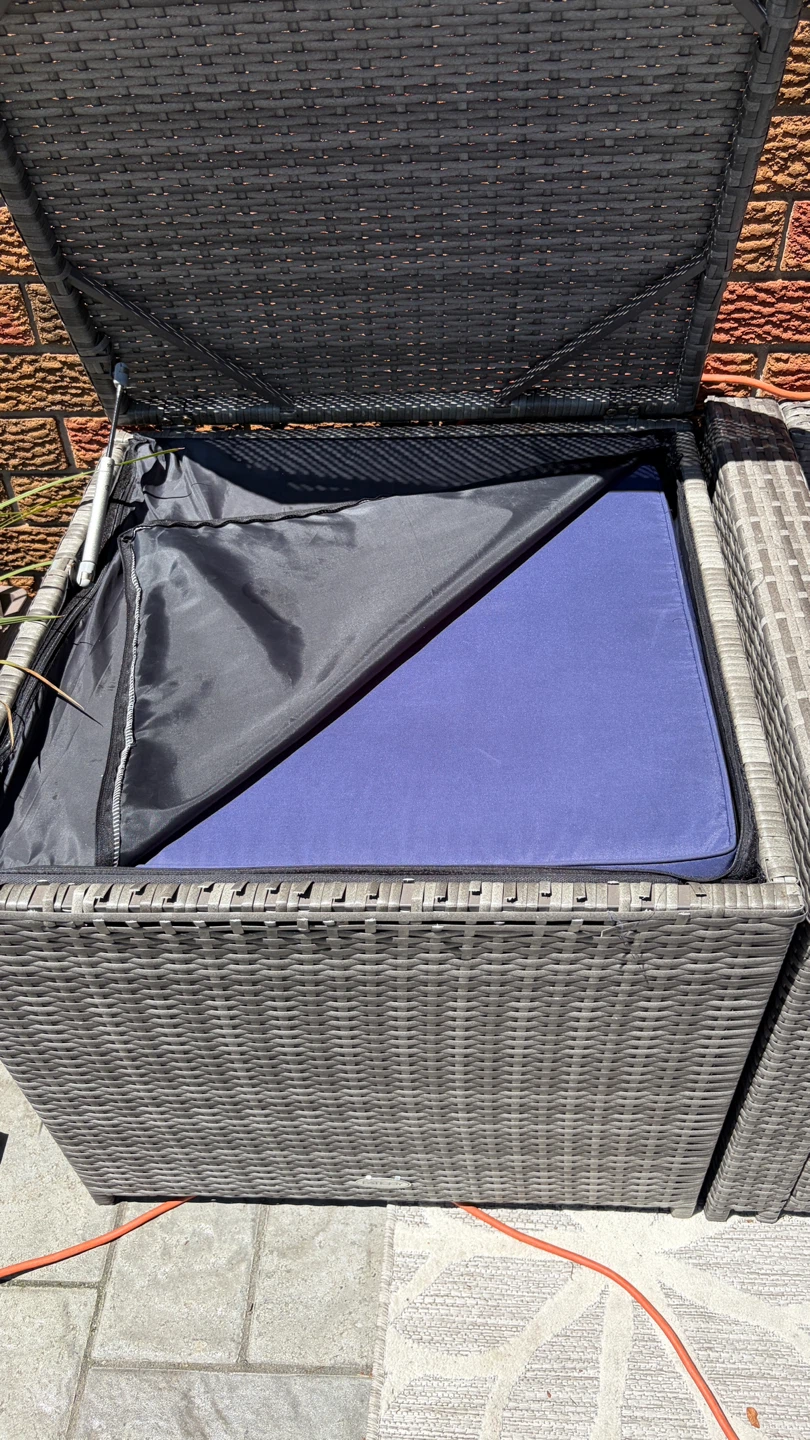 8 Piece Wicker Conversational Set with Blue Cushions - photo 5