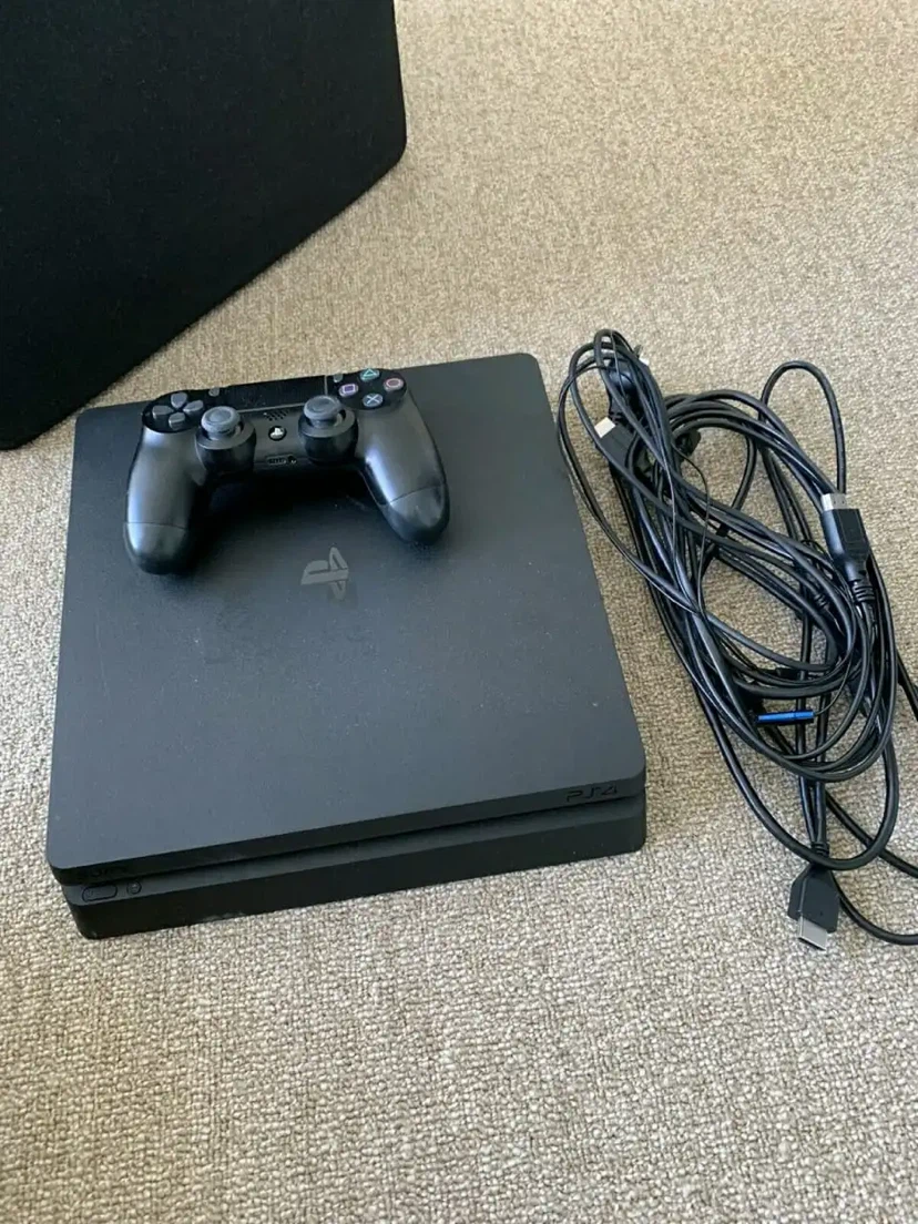 Sony PlayStation Regular Console 2keypads