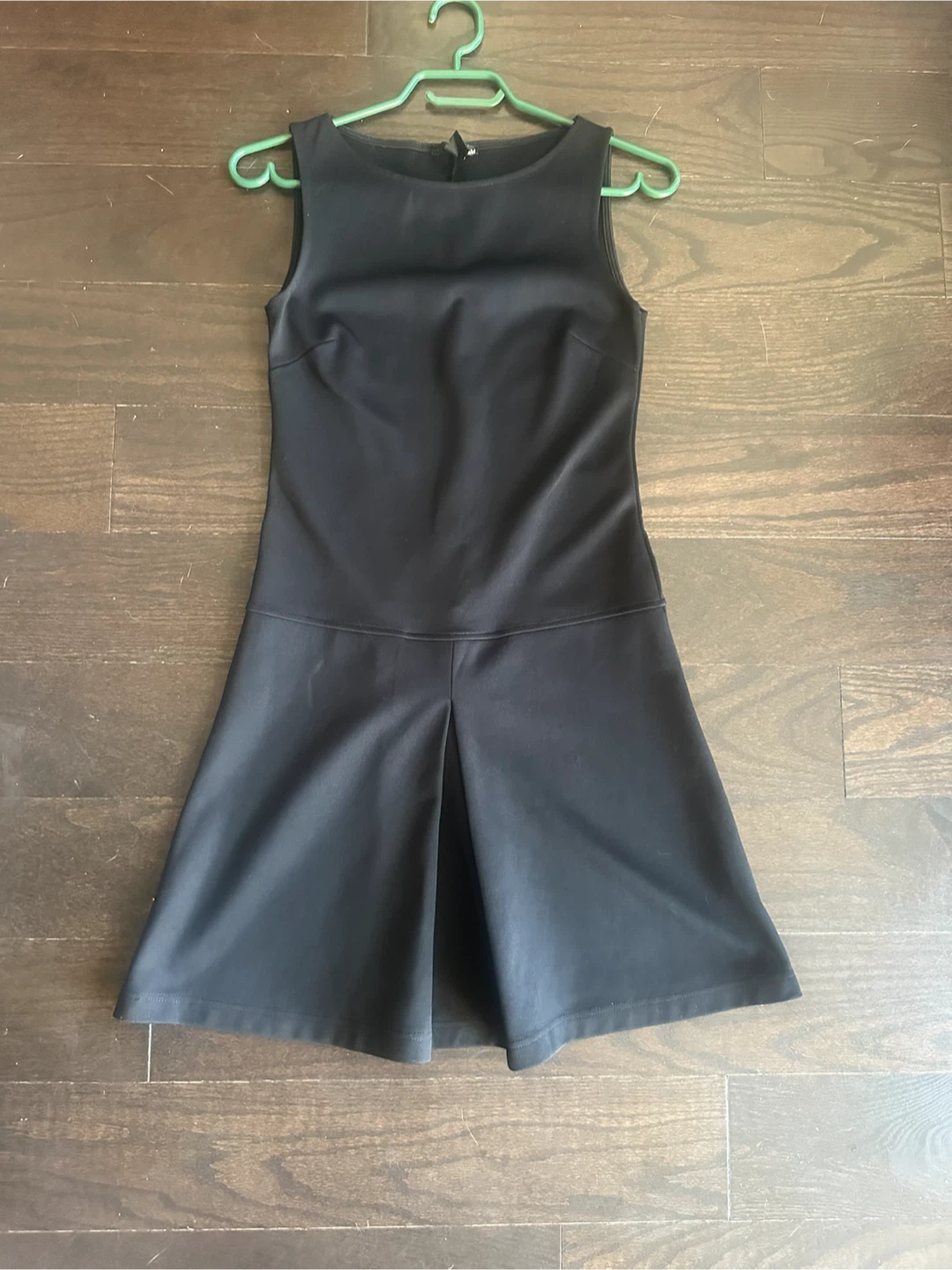 Tennis style black dress from H&M early 2000’s size 4 - photo 2