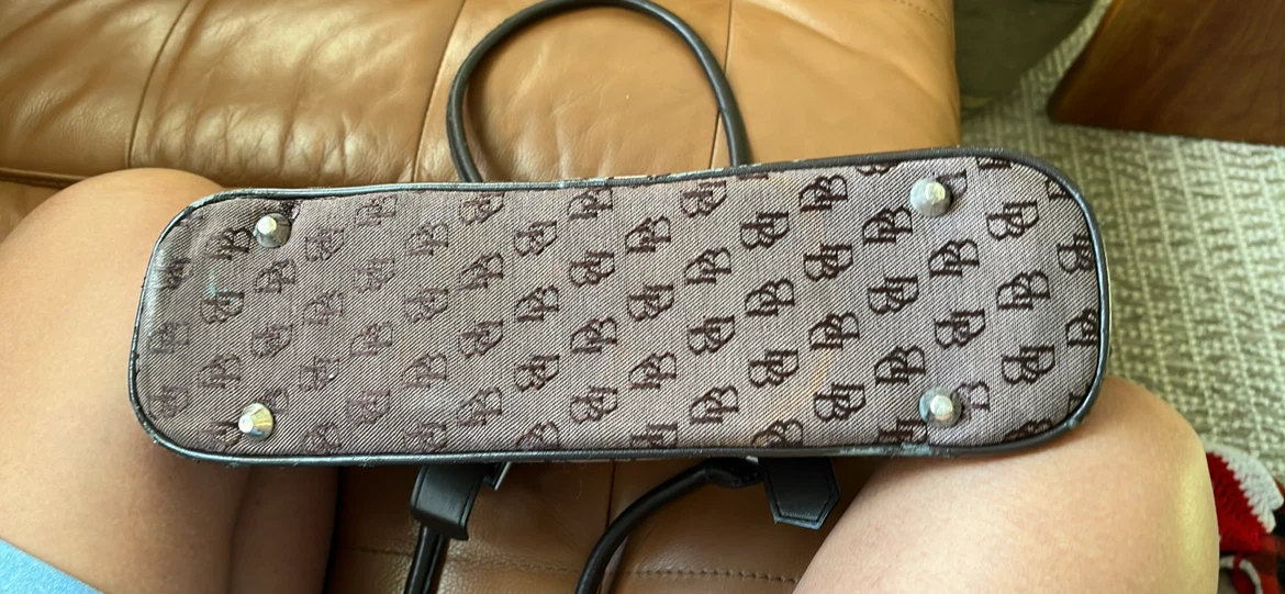 Dooney & Bourke All-Weather Leather Purse - photo 5