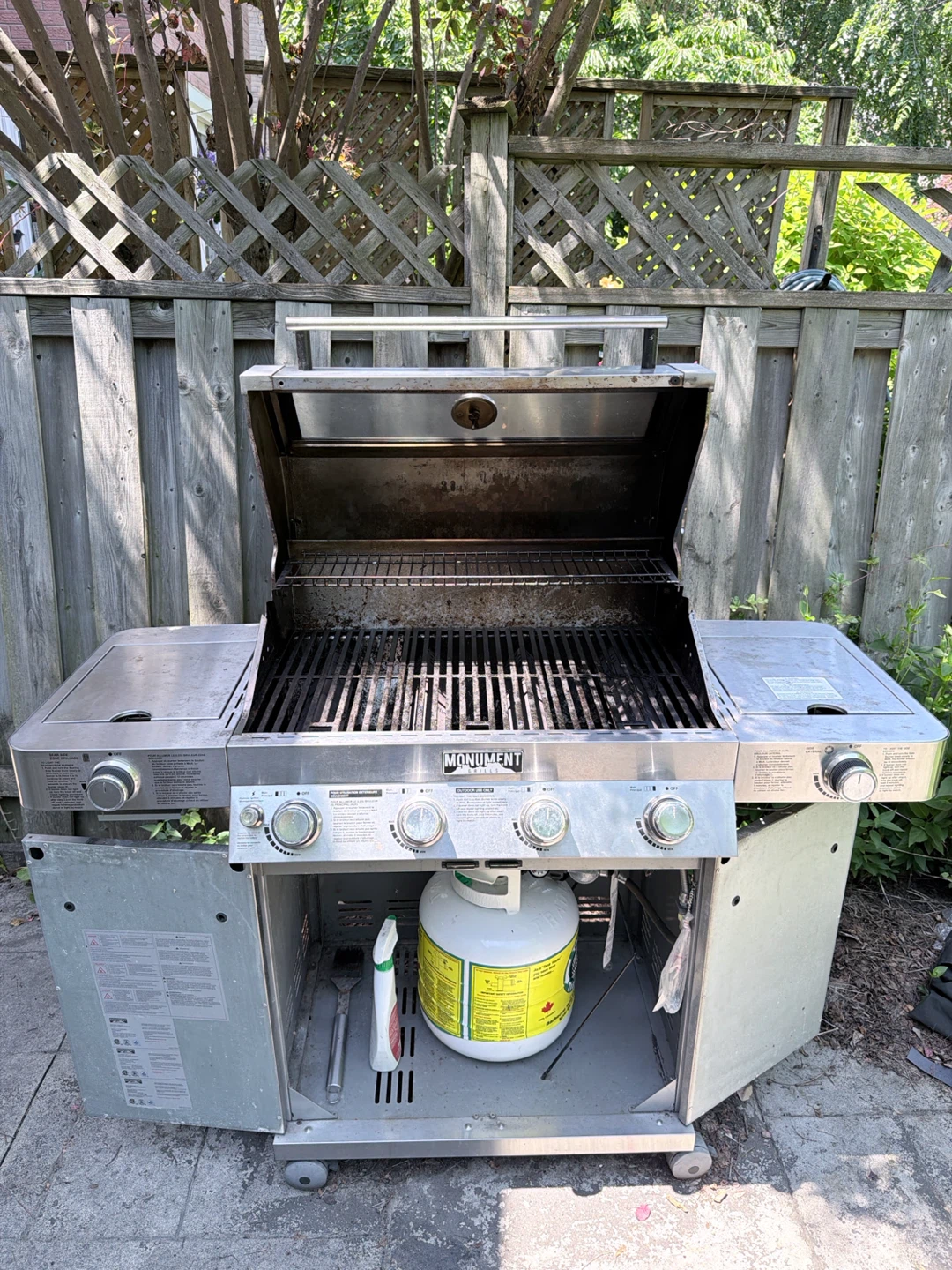 Monument Propane Grill with Side Burner (Only cooked Halal food)