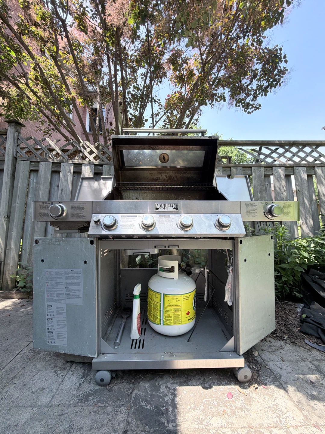 Monument Propane Grill with Side Burner (Only cooked Halal food) - photo 4