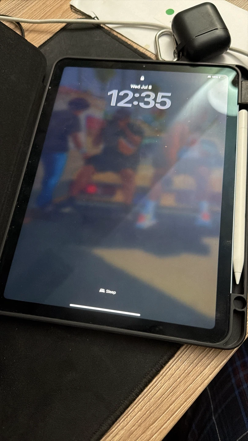 Apple iPad air 4 apple pencil usbc, Open to trades, negotiable