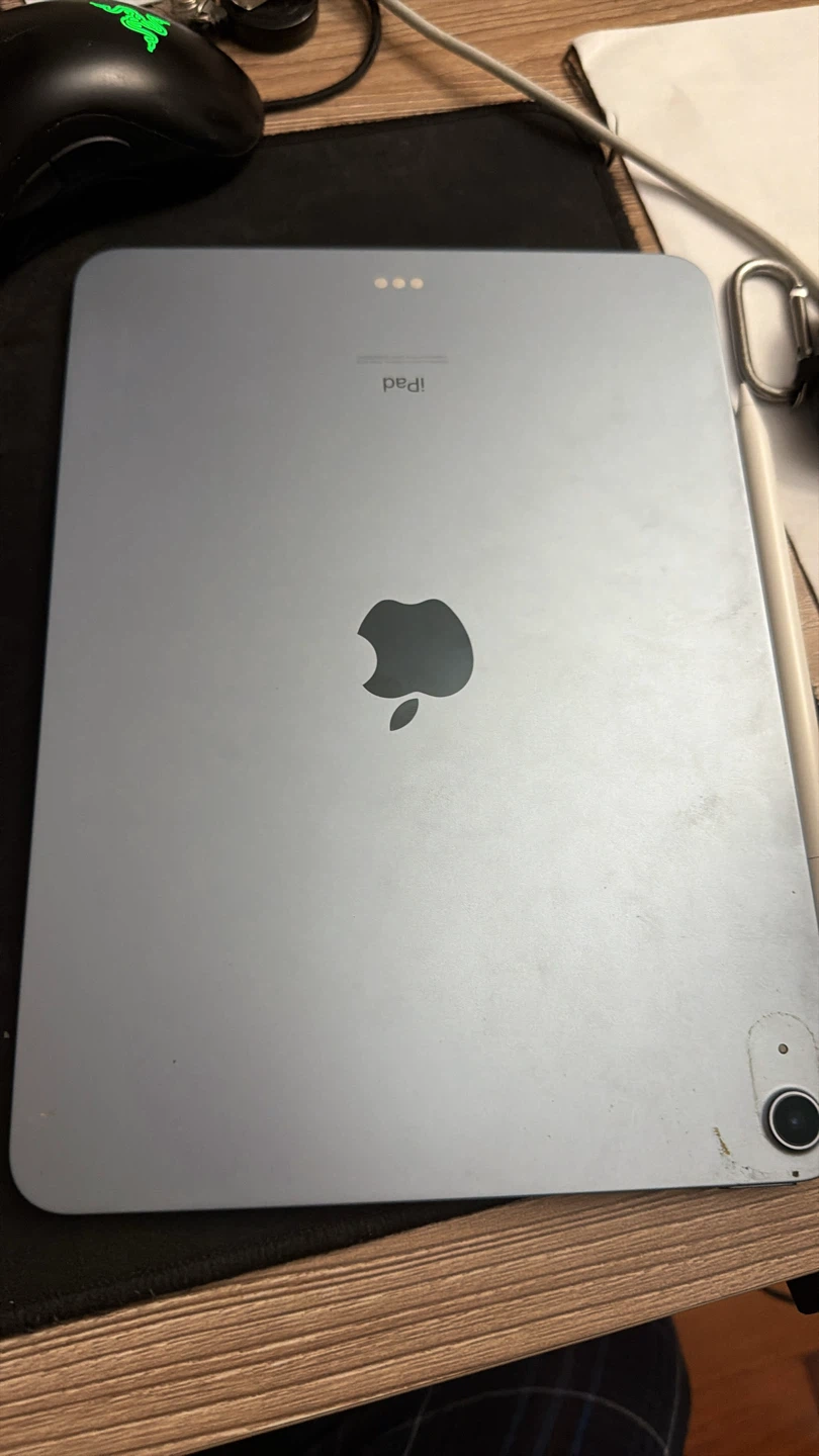 Apple iPad air 4 apple pencil usbc, Open to trades, negotiable - photo 2