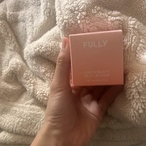 Fully Red Tomato Jelly Lip Mask