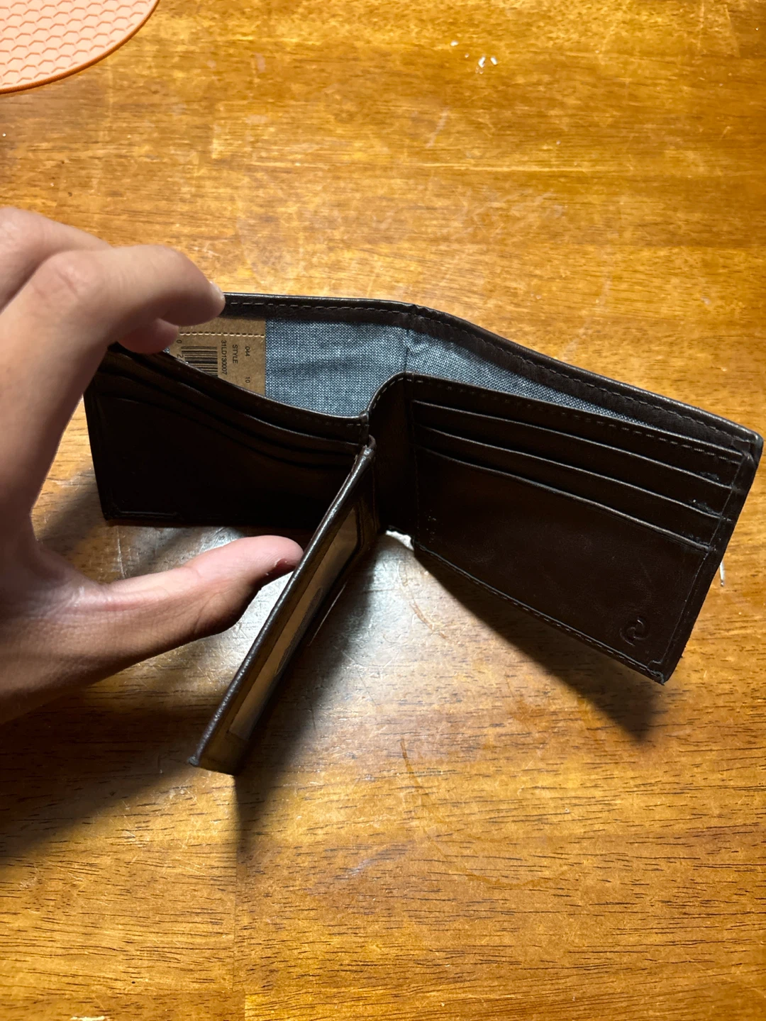Levis Brown Leather Trifold Wallet - photo 4
