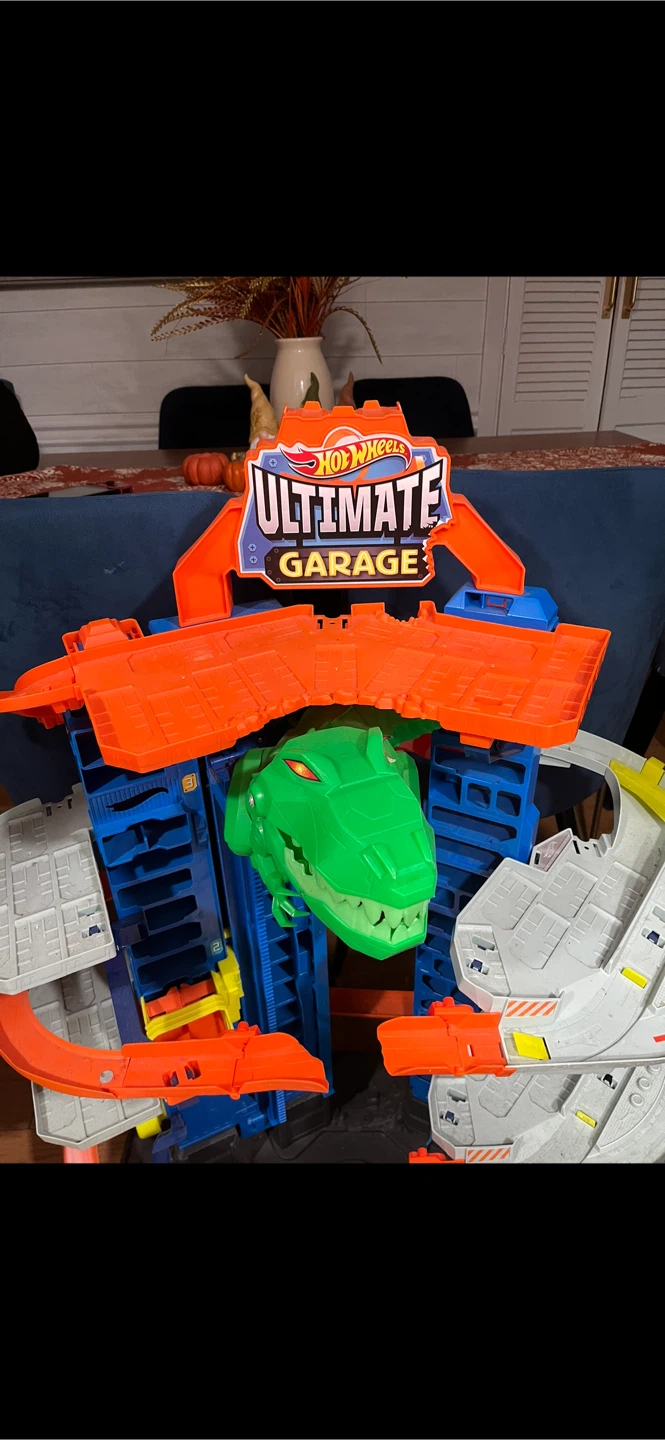 Hot Wheels Ultimate Garage Edition - photo 2
