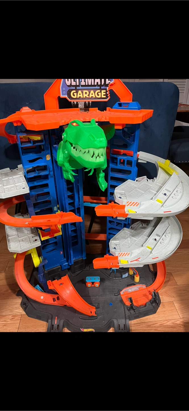 Hot Wheels Ultimate Garage Edition - photo 3