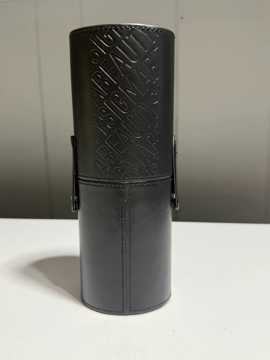 NEW Sigma Makeup Brush Cup Holder & Travel Brush Case – Black