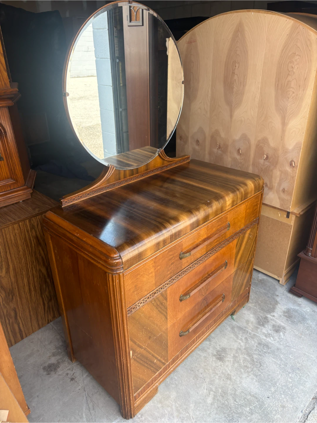 Free delivery antique Vintage 1930s Art Deco Waterfall Dresser - photo 2