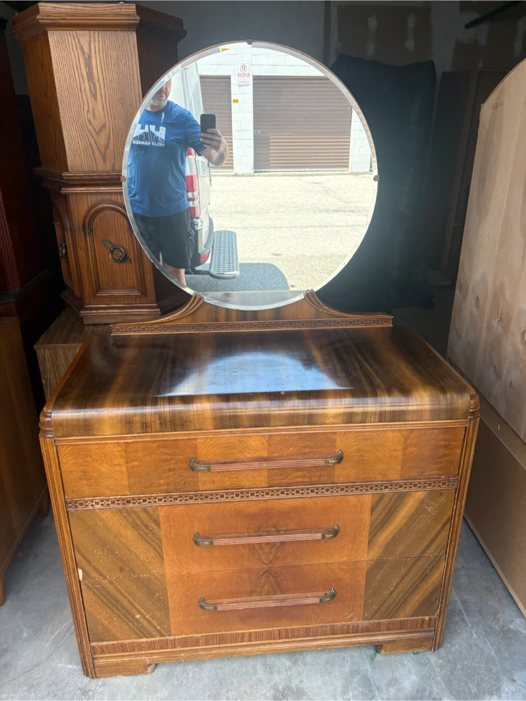 Free delivery antique Vintage 1930s Art Deco Waterfall Dresser - photo 4