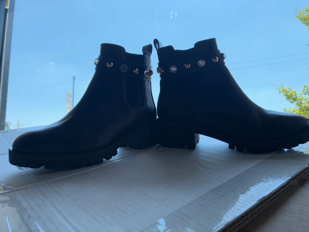 Karl Lagerfeld Black Leather Studded Ankle Boots - photo 2