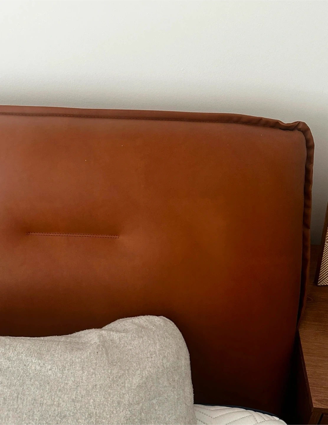 Leather Pillow/Head Board Queen Bedframe - photo 2