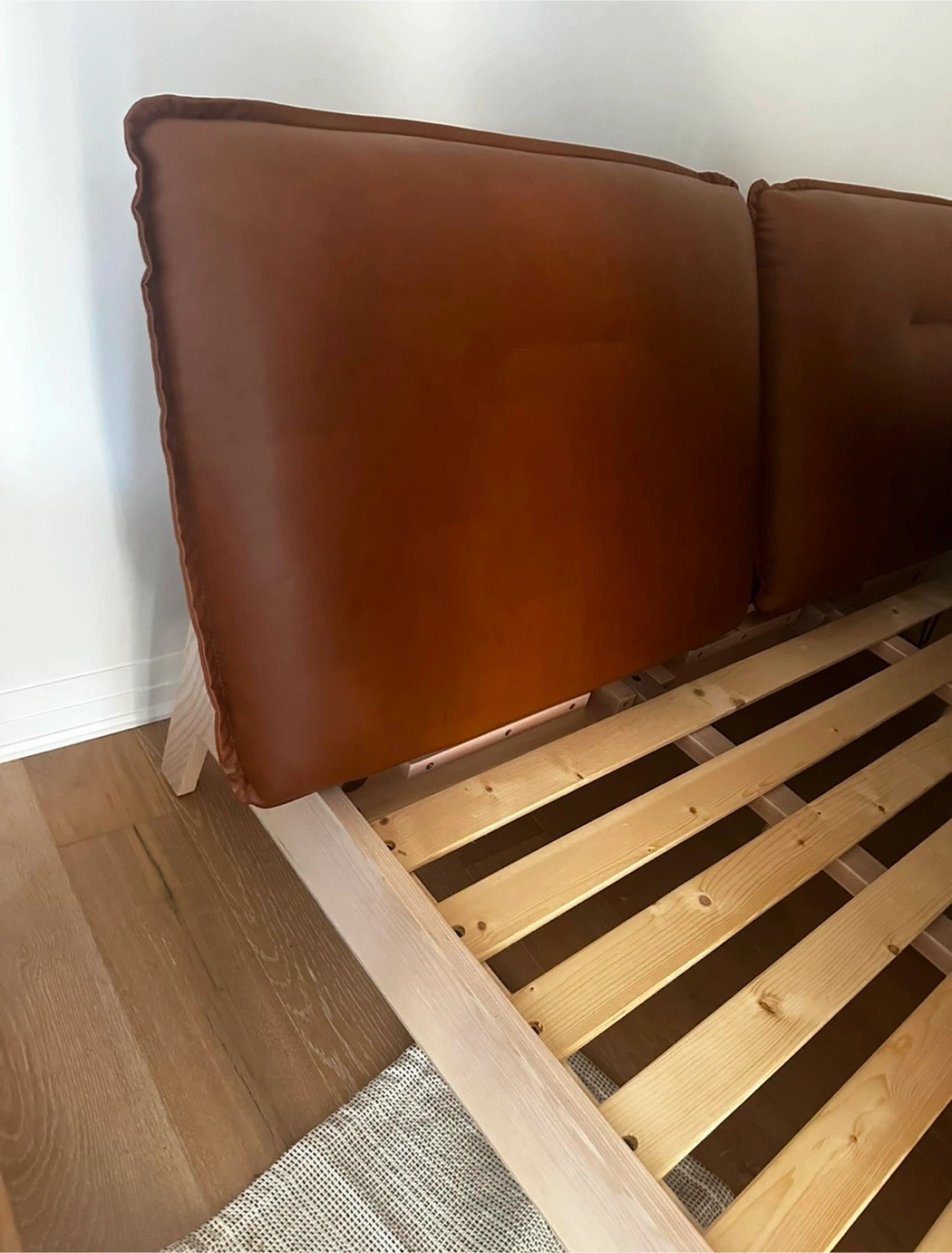 Leather Pillow/Head Board Queen Bedframe - photo 3