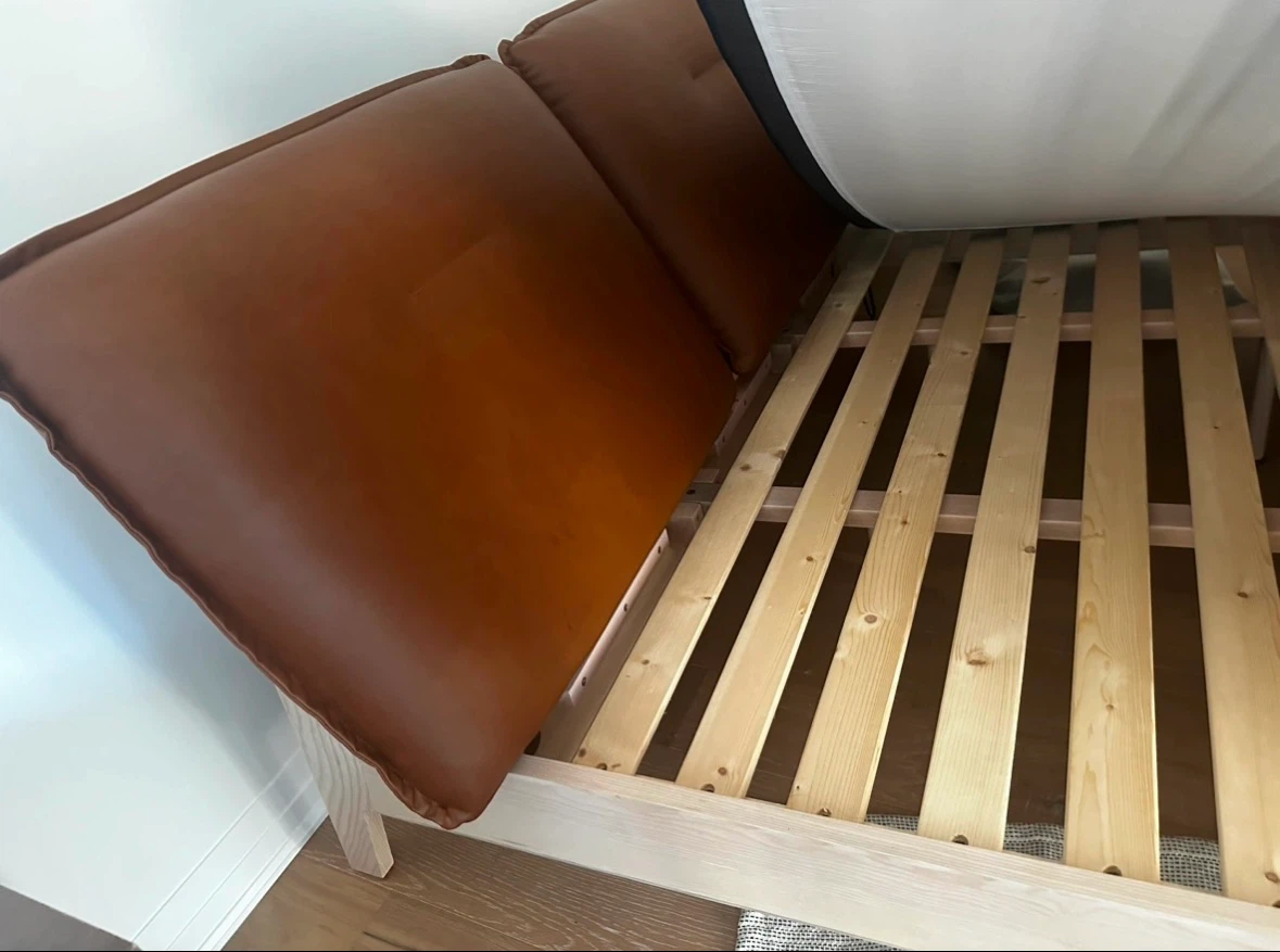 Leather Pillow/Head Board Queen Bedframe - photo 4