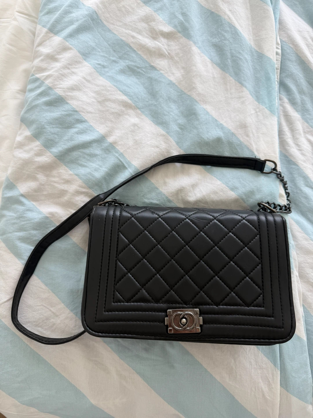 Black Quilted Chain Shoulder Bag