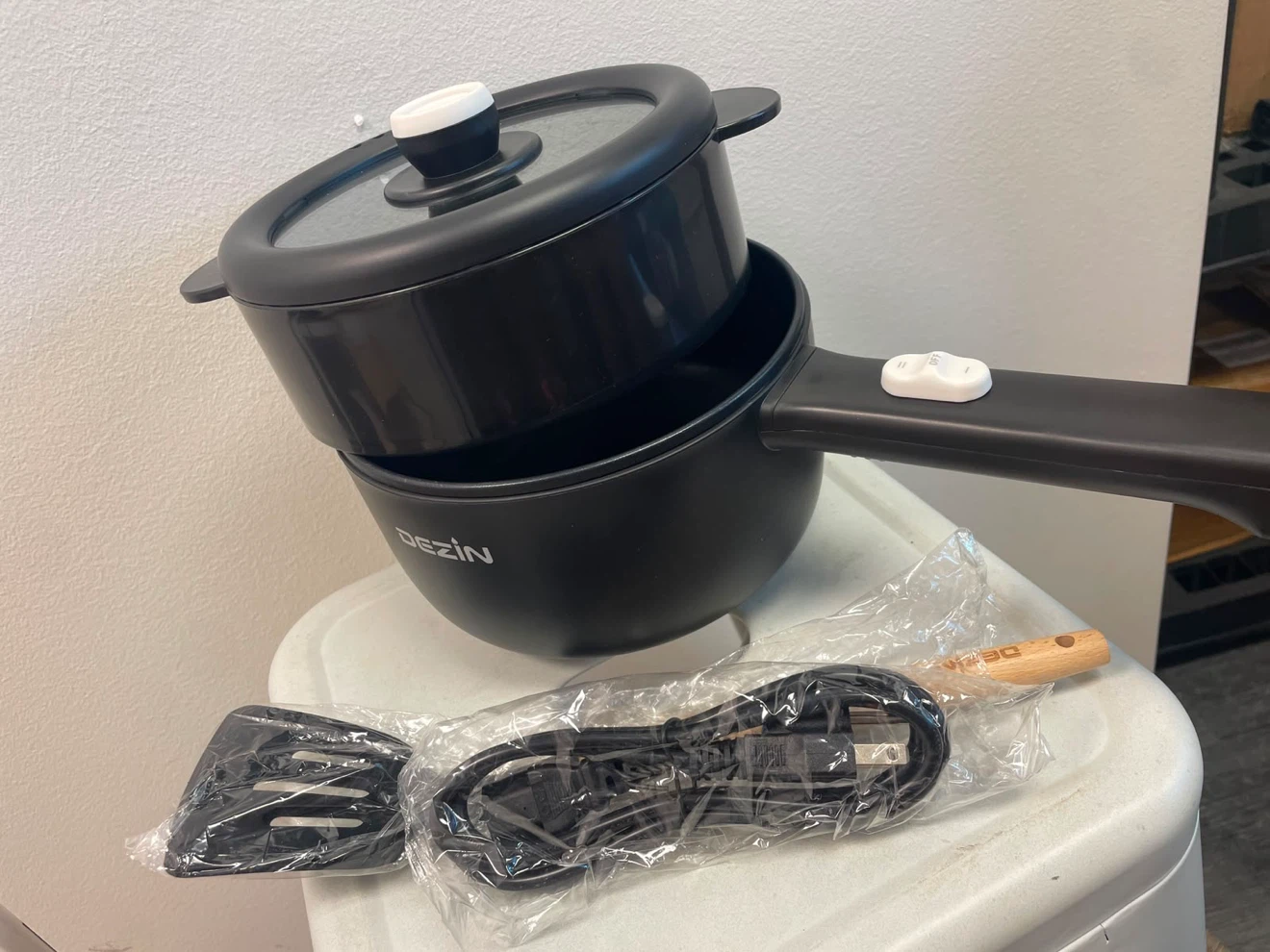 DEZIN Electric Hot Pot 2.0L 600W - photo 3