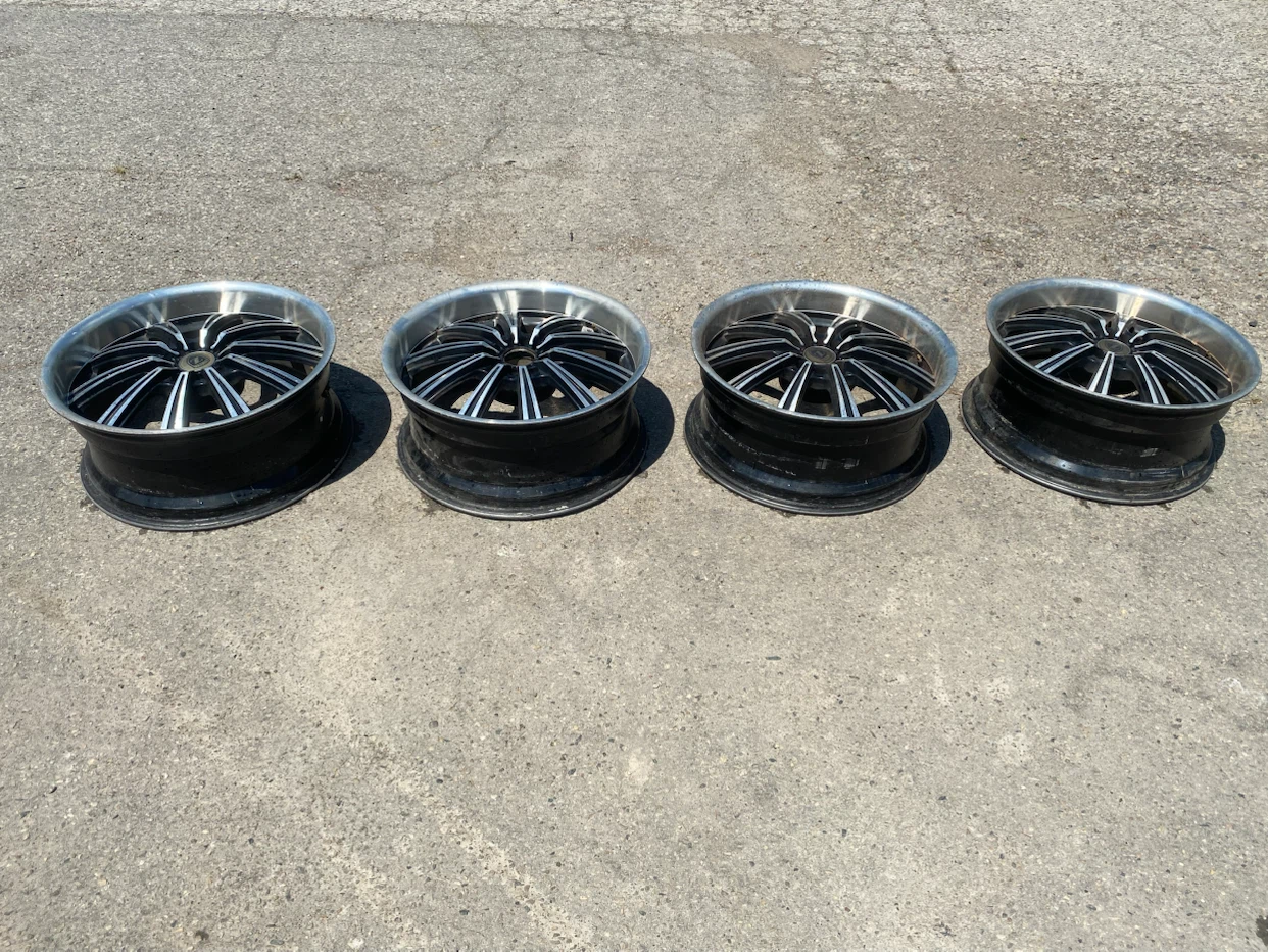 Zenetti 4-Spoke Alloy Wheels Set
