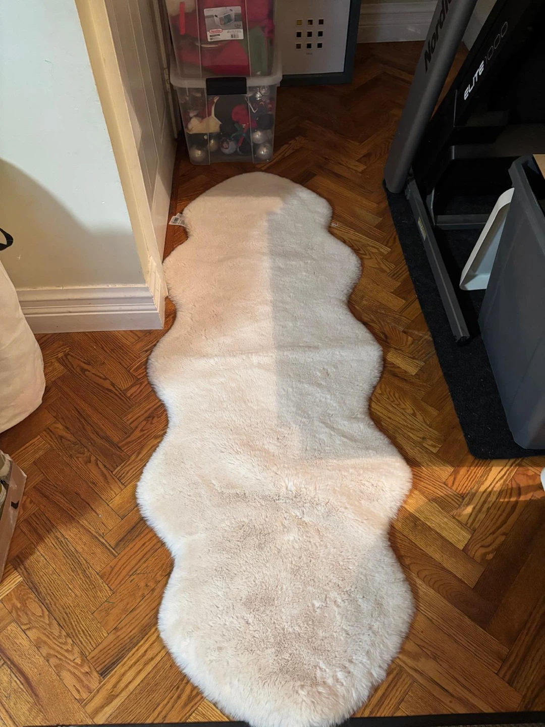 2 x Cream Faux Fur Rug - photo 2