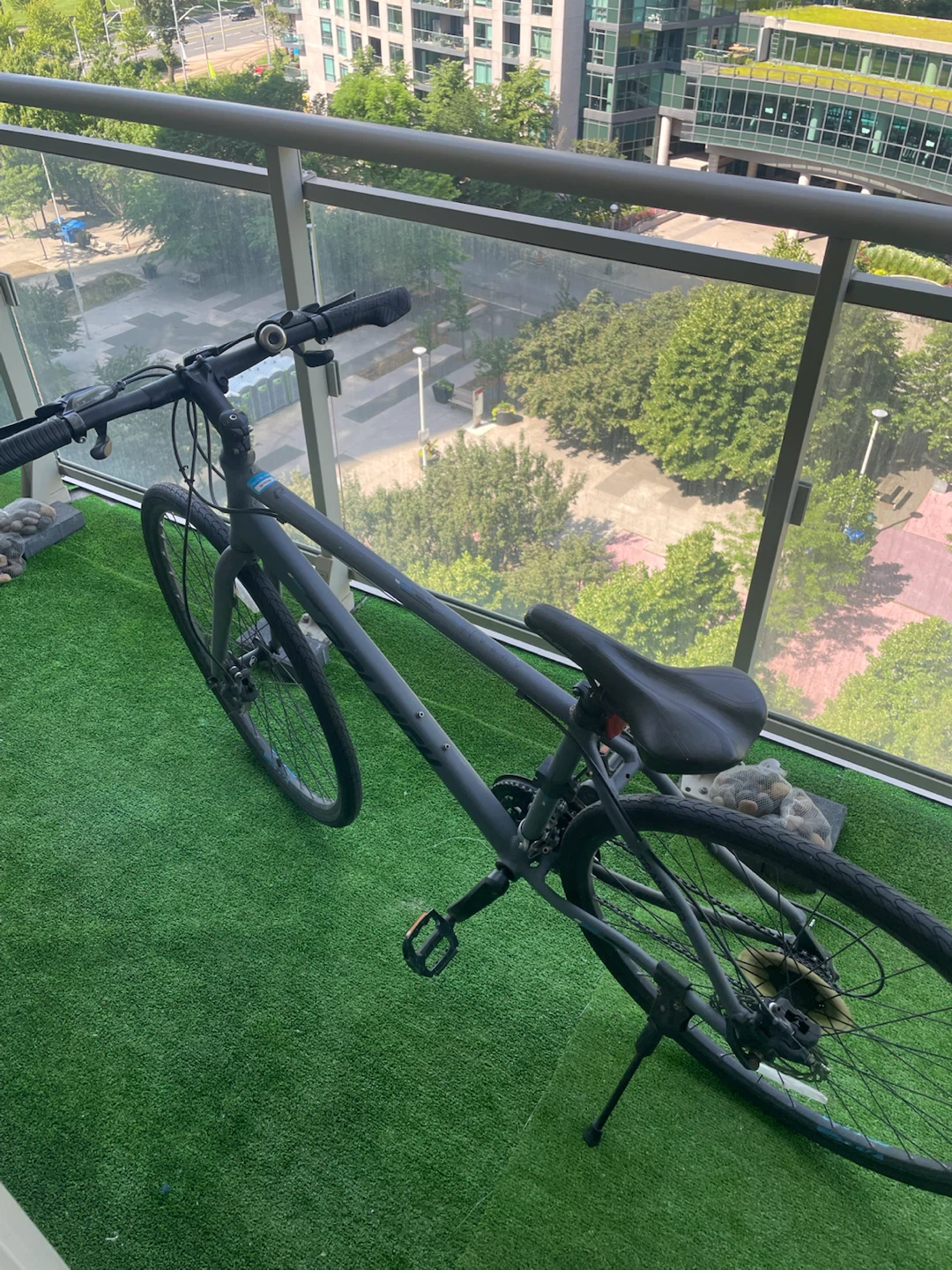 AURA Hybrid Bike - $200 - photo 3
