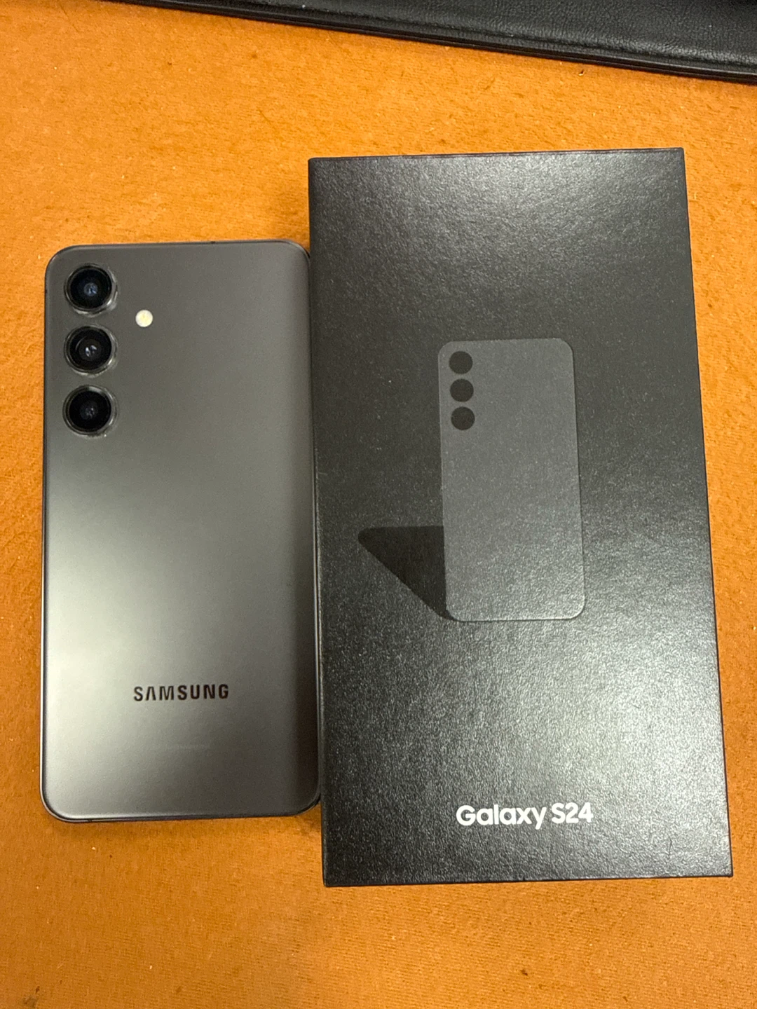 Samsung Galaxy S24 Smartphone