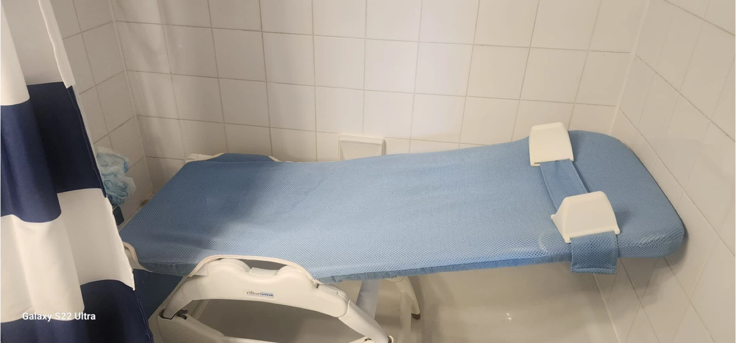 Nova Reclining Shower Bath Chair - photo 2