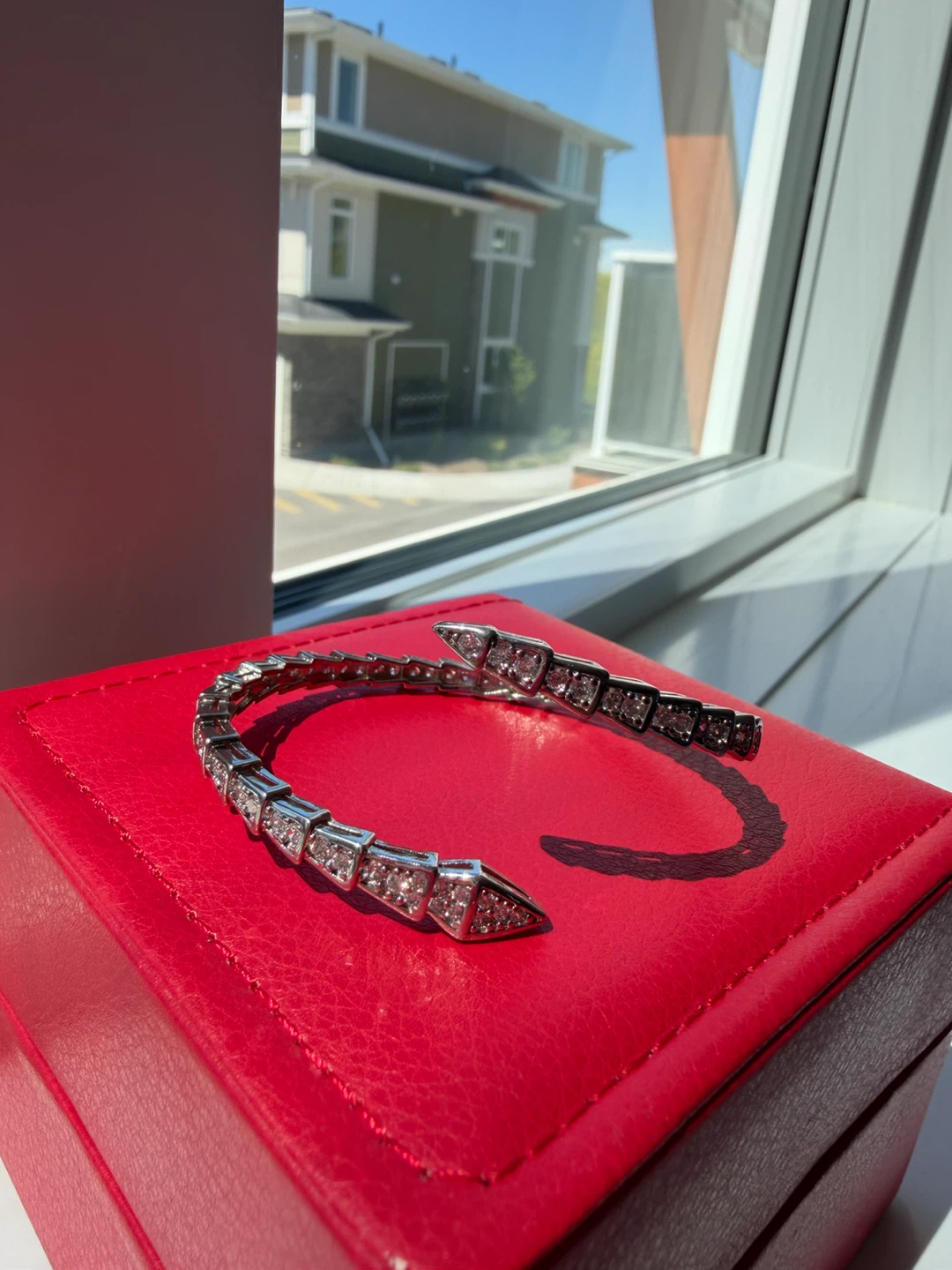 Serpentine Bangle Bracelet with Crystals - photo 5