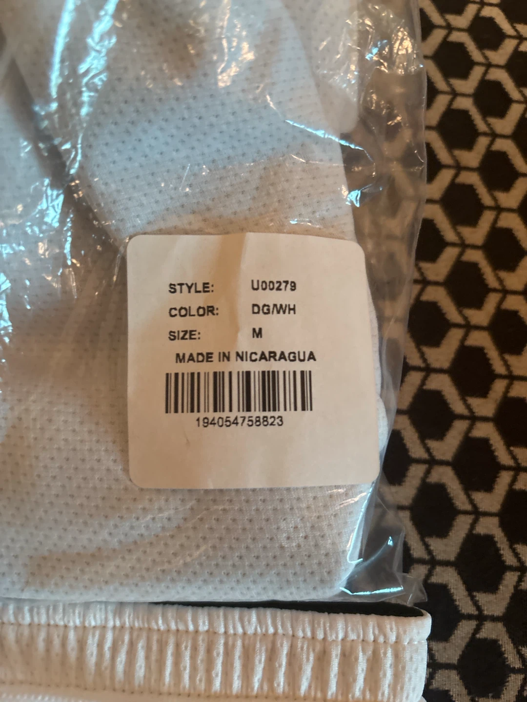 Under Armour Men's White Basketball Shorts - Size M - photo 2